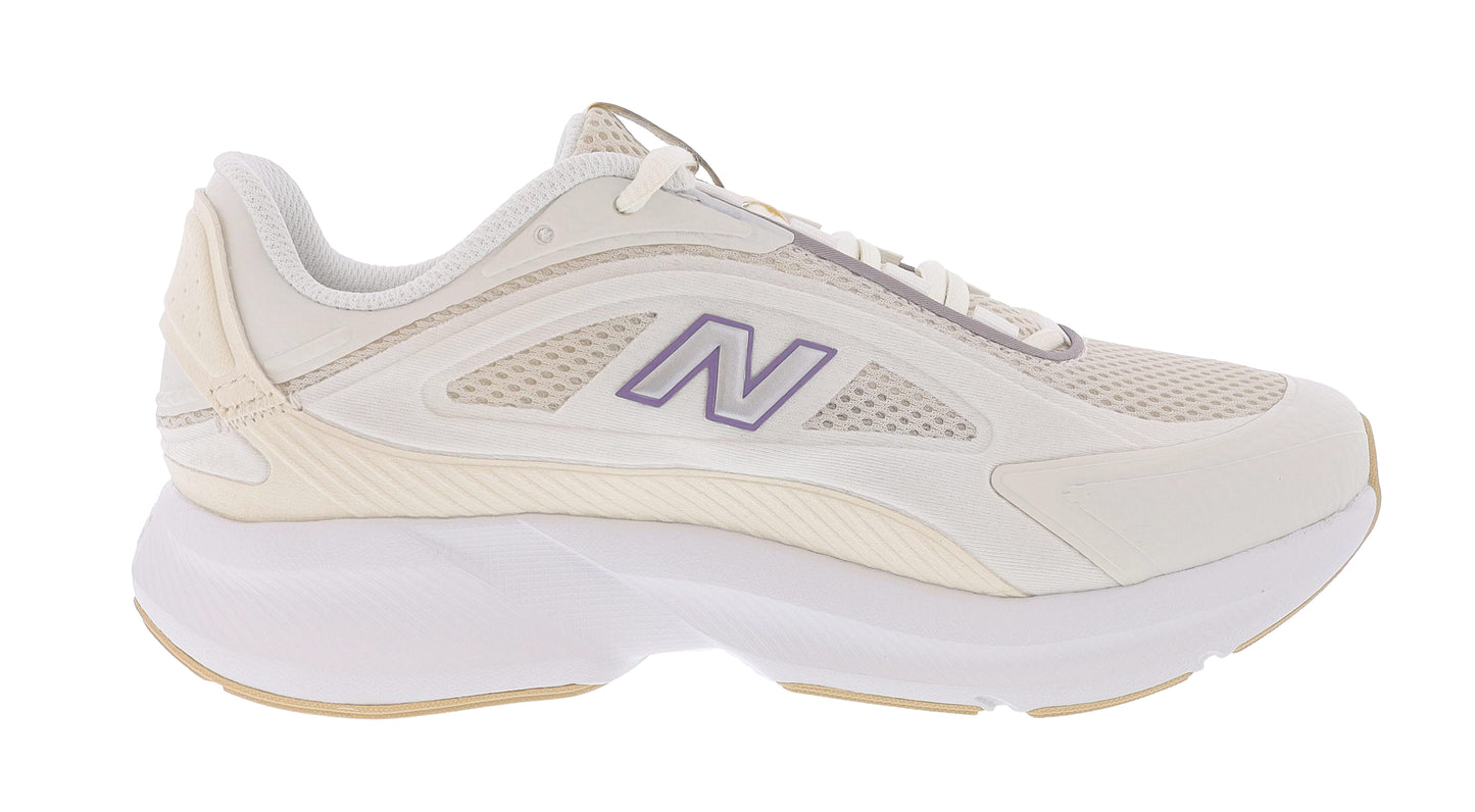 
                  
                    New Balance Women's CTLYST Wide Width Cross Trainer Shoes
                  
                