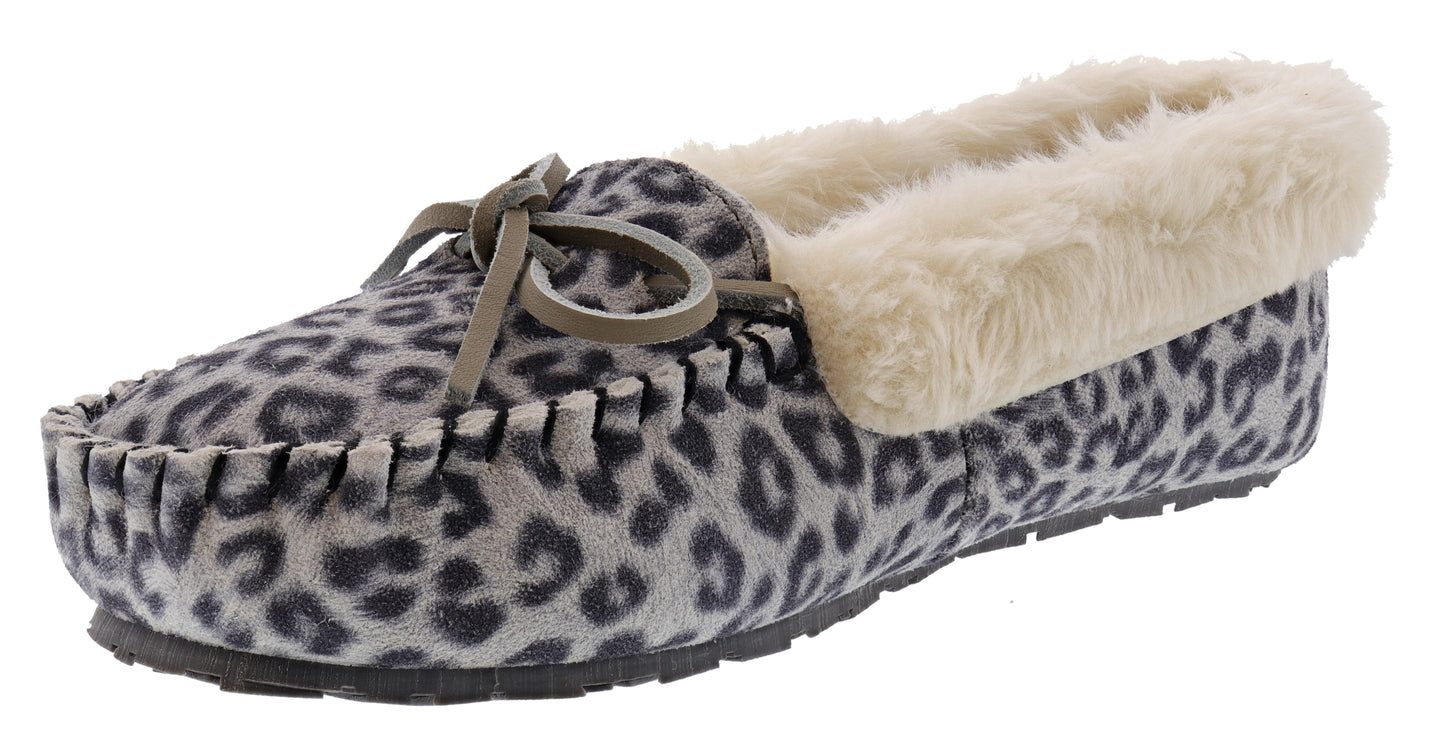 
                  
                    Clarks Women's Indoor Outdoor Moccasin Slippers Dolly
                  
                