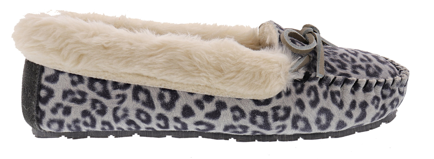
                  
                    Clarks Women's Indoor Outdoor Moccasin Slippers Dolly
                  
                